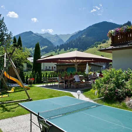 גרוסארל Hotel Landhaus Neumayr מראה חיצוני תמונה
