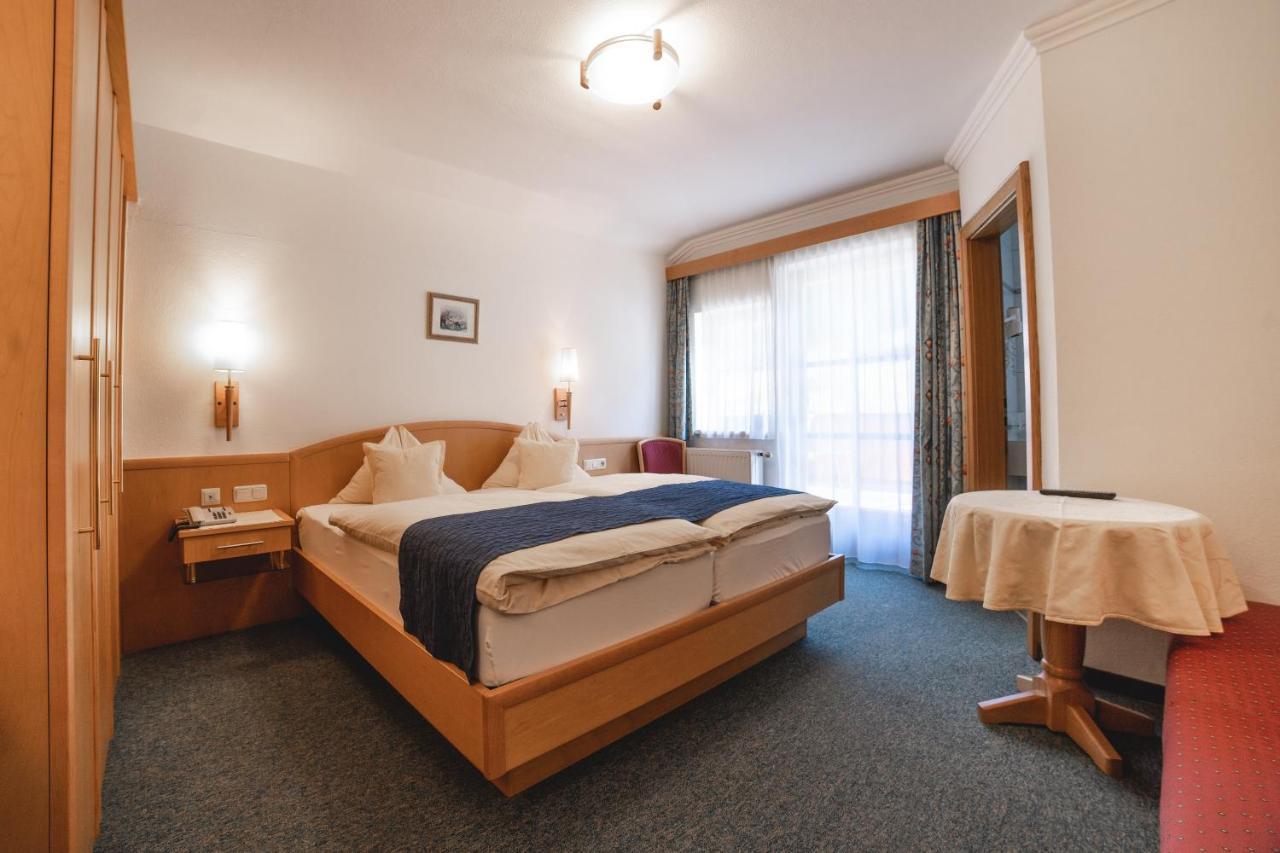 גרוסארל Hotel Landhaus Neumayr מראה חיצוני תמונה