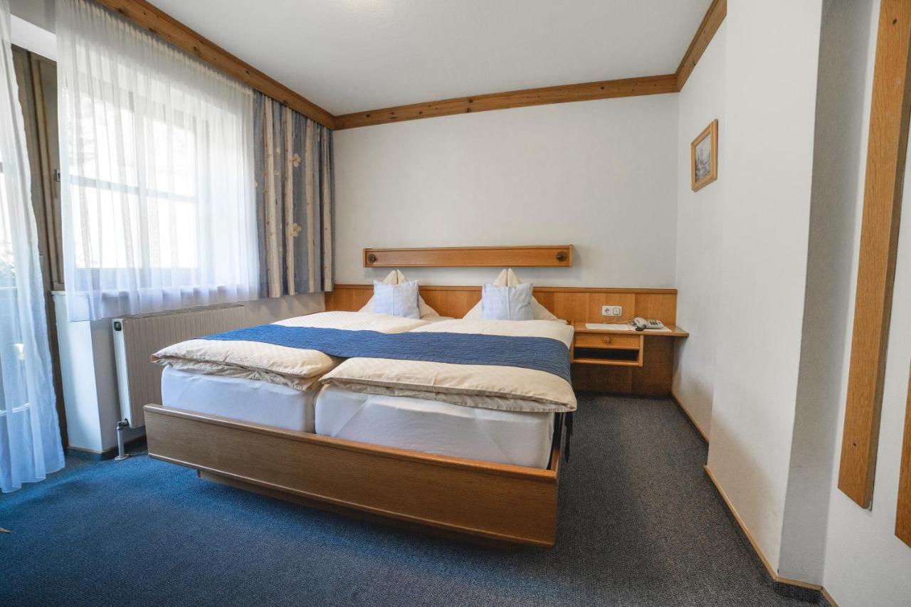 גרוסארל Hotel Landhaus Neumayr מראה חיצוני תמונה